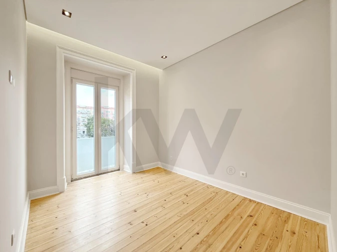 Apartamento T3 para Venda em Areeiro Foto 43