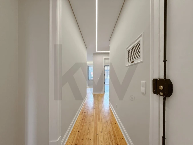 Apartamento T3 para Venda em Areeiro Foto 30