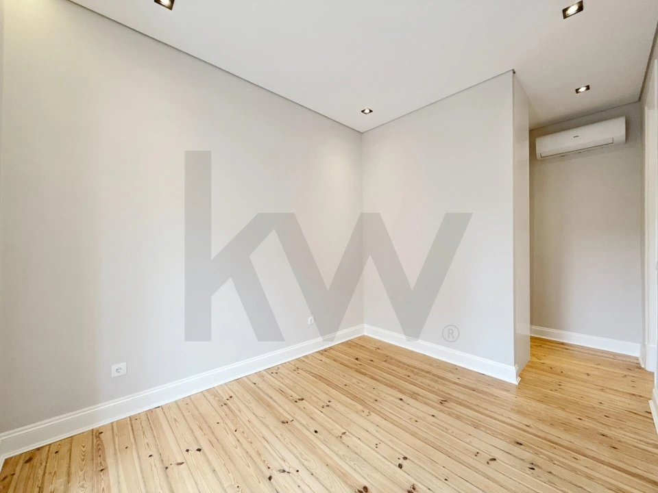 Apartamento T3 para Venda em Areeiro Foto 44