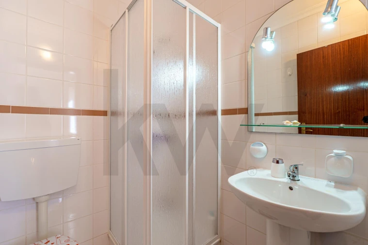 Apartamento T3 para Venda em Vila Franca das Naves e Feital Foto 33