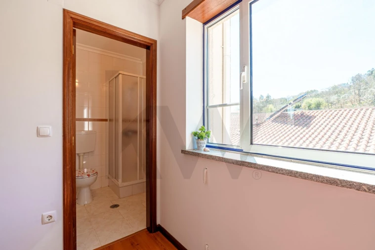 Apartamento T3 para Venda em Vila Franca das Naves e Feital Foto 32