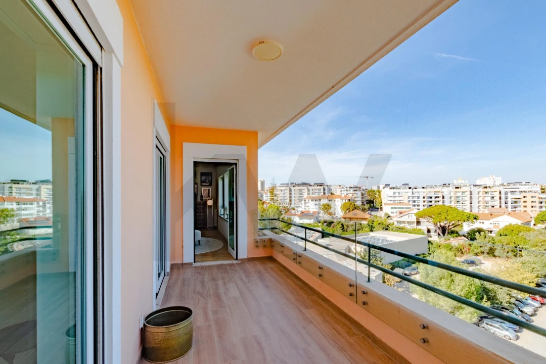 Apartamento T3 para Venda em Carcavelos e Parede Foto 18