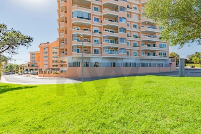 Apartamento T3 para Venda em Carcavelos e Parede