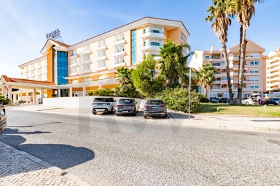 Apartamento T3 para Venda em Carcavelos e Parede