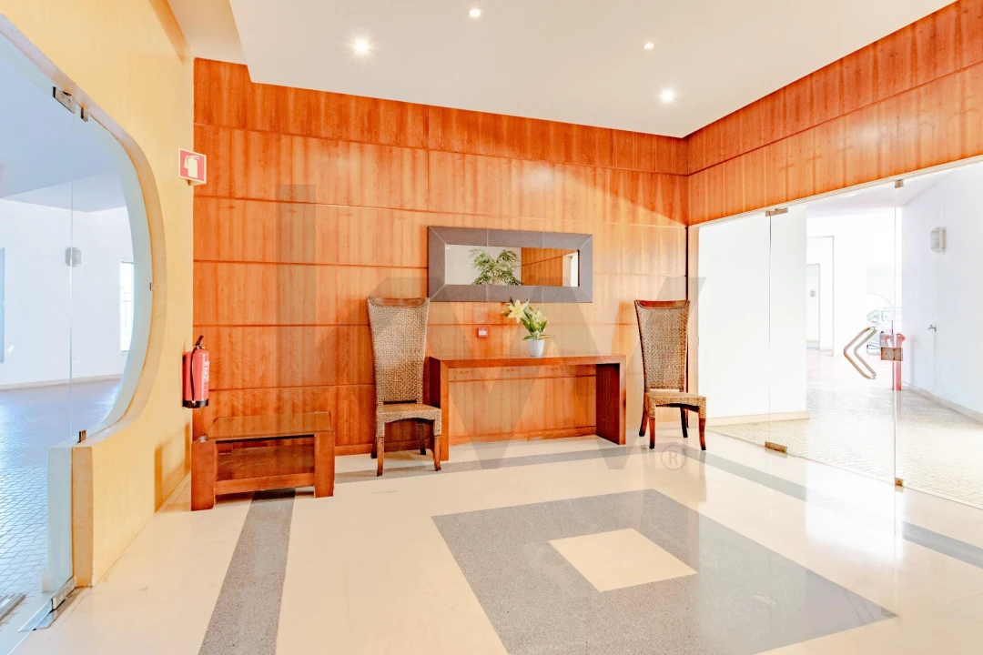 Apartamento T3 para Venda em Carcavelos e Parede Foto 38