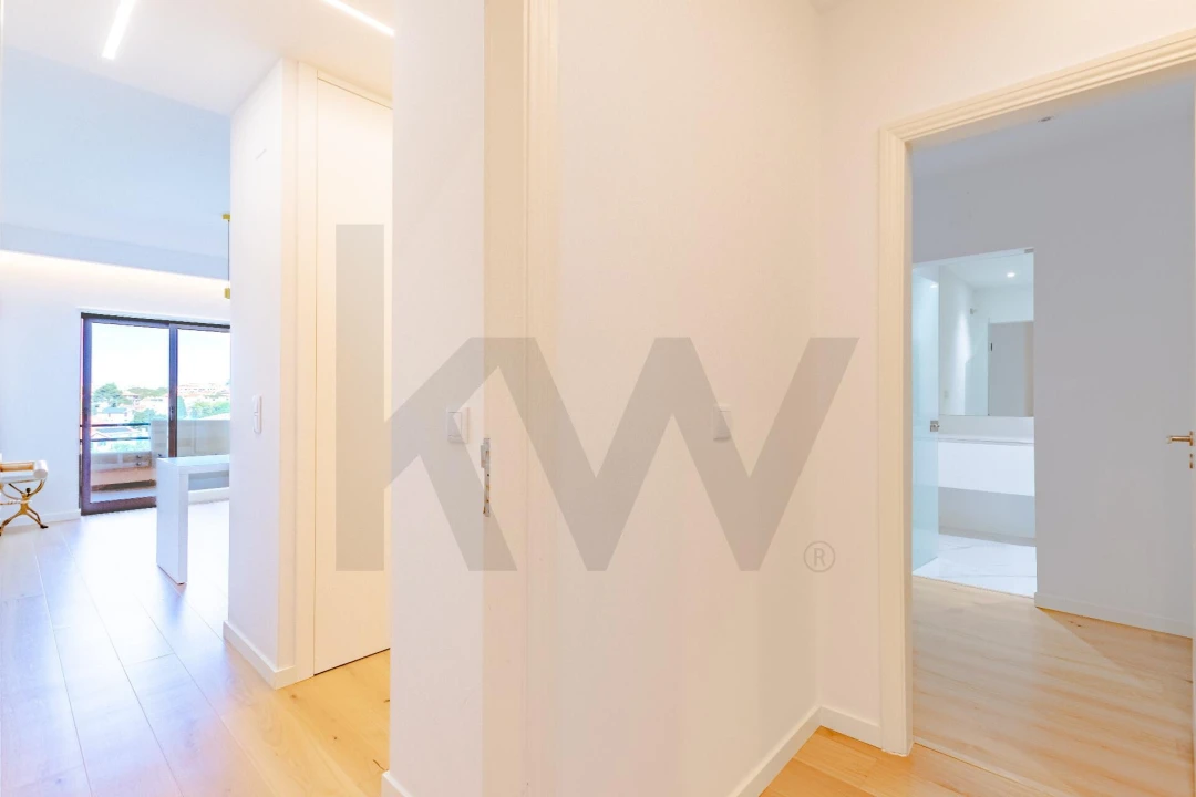 Apartamento T3 para Venda em Carcavelos e Parede Foto 27