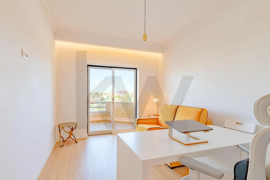 Apartamento T3 para Venda em Carcavelos e Parede Foto 29