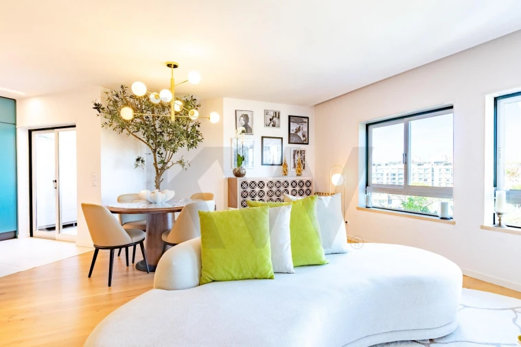 Apartamento T3 para Venda em Carcavelos e Parede Foto 20