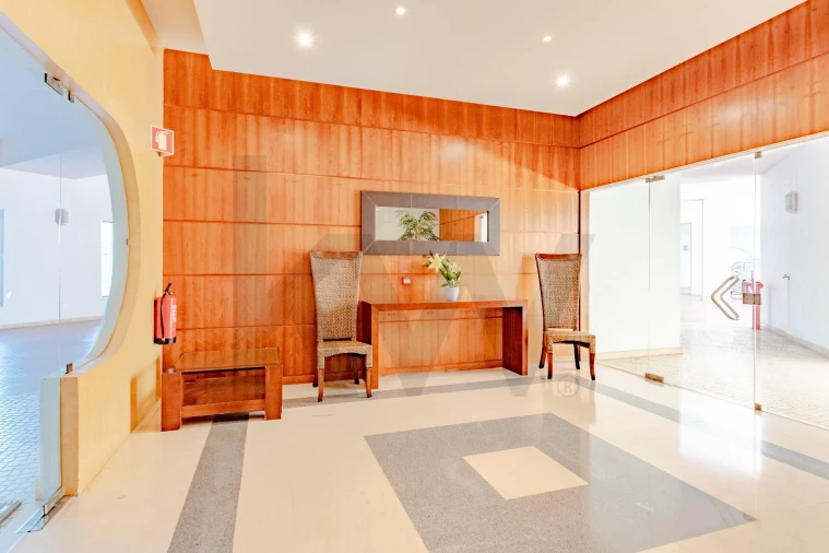 Apartamento T3 para Venda em Carcavelos e Parede Foto 38