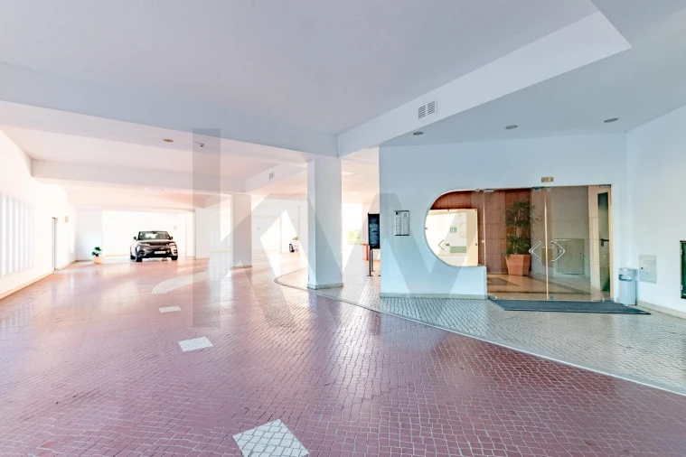 Apartamento T3 para Venda em Carcavelos e Parede Foto 39