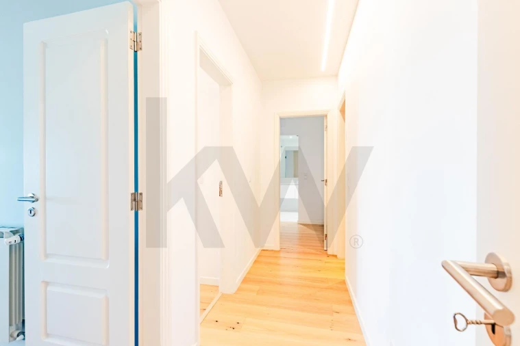 Apartamento T3 para Venda em Carcavelos e Parede Foto 24