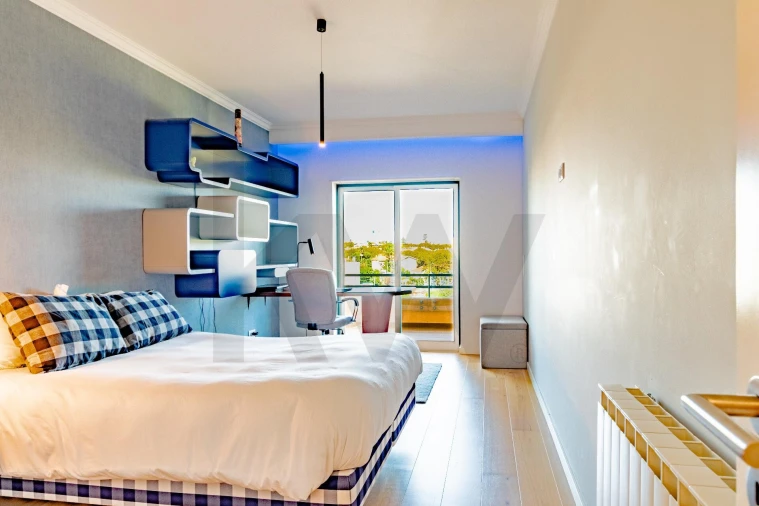 Apartamento T3 para Venda em Carcavelos e Parede Foto 25