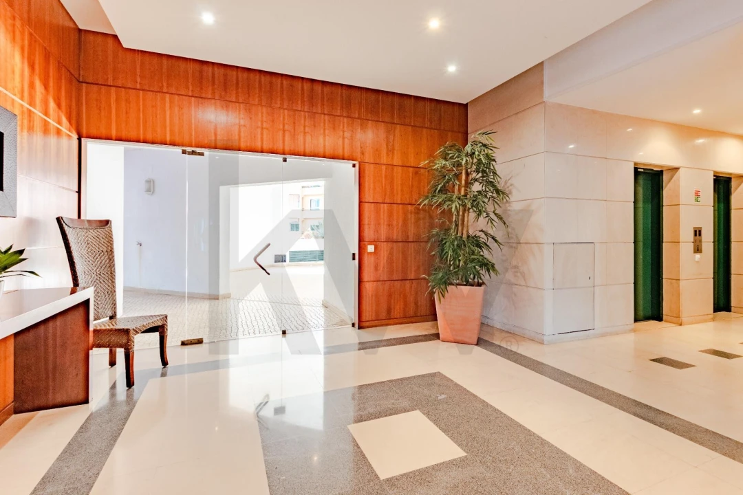 Apartamento T3 para Venda em Carcavelos e Parede Foto 37