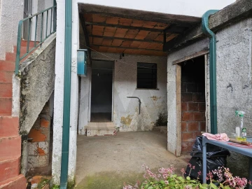 Moradia T3 para Venda em Brasfemes