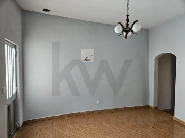 Moradia T3 para Venda em Brasfemes