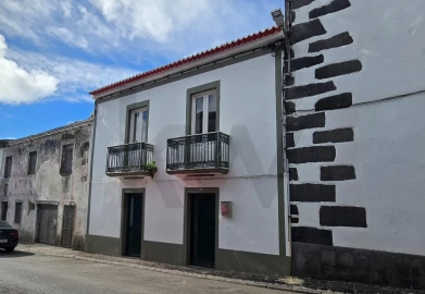 Moradia T3 para Venda em Ribeira Grande (Matriz)
