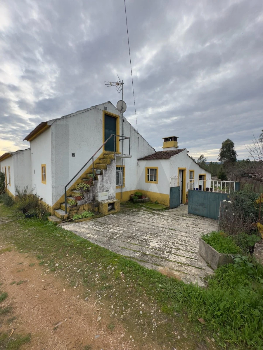 Quinta T4 para Venda em Santo Andre das Tojeiras Foto 14