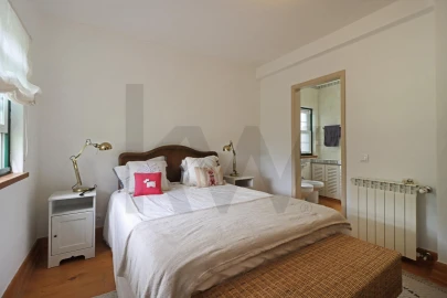 Moradia T4 para Venda em Santo Estêvão