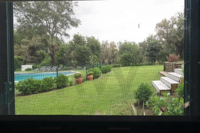 Moradia T4 para Venda em Santo Estêvão