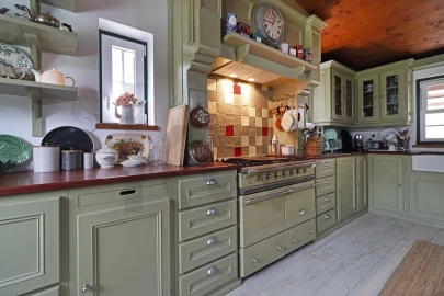 Moradia T4 para Venda em Santo Estêvão