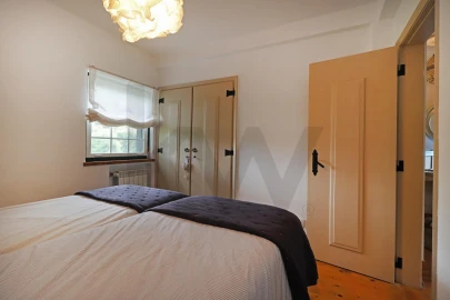 Moradia T4 para Venda em Santo Estêvão