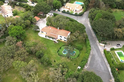 Moradia T4 para Venda em Santo Estêvão