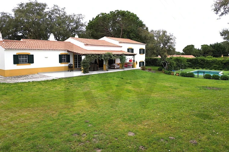 Moradia T4 para Venda em Santo Estêvão Foto 66