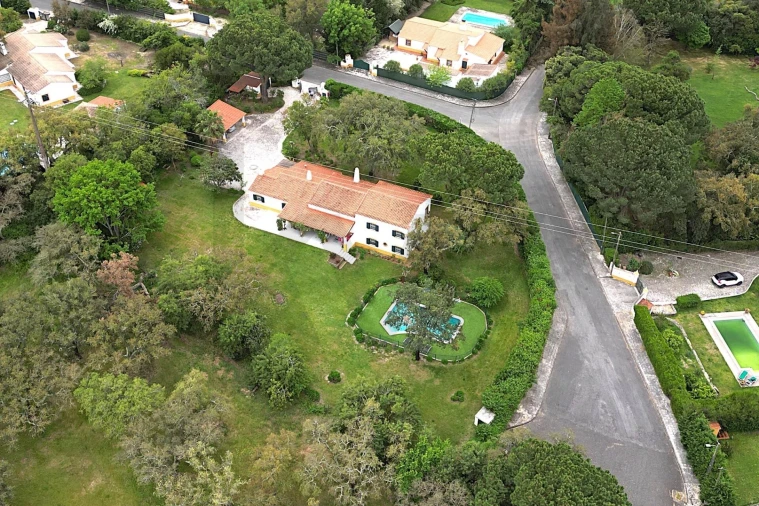 Moradia T4 para Venda em Santo Estêvão Foto 51