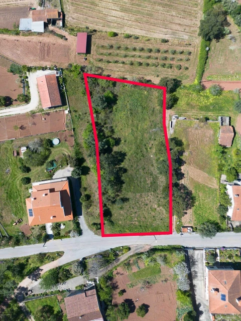 Terreno para Venda em Souselas e Botão