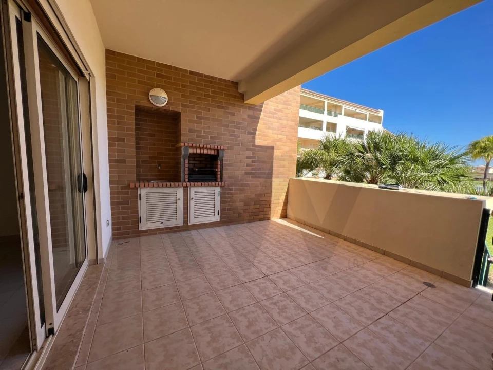 Apartamento T4 para Venda em Quarteira Foto 5