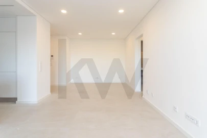 Apartamento T2 para Venda em Charneca de Caparica e Sobreda