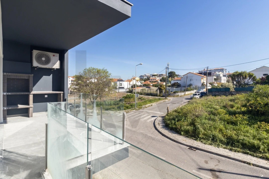 Apartamento T2 para Venda em Charneca de Caparica e Sobreda Foto 25