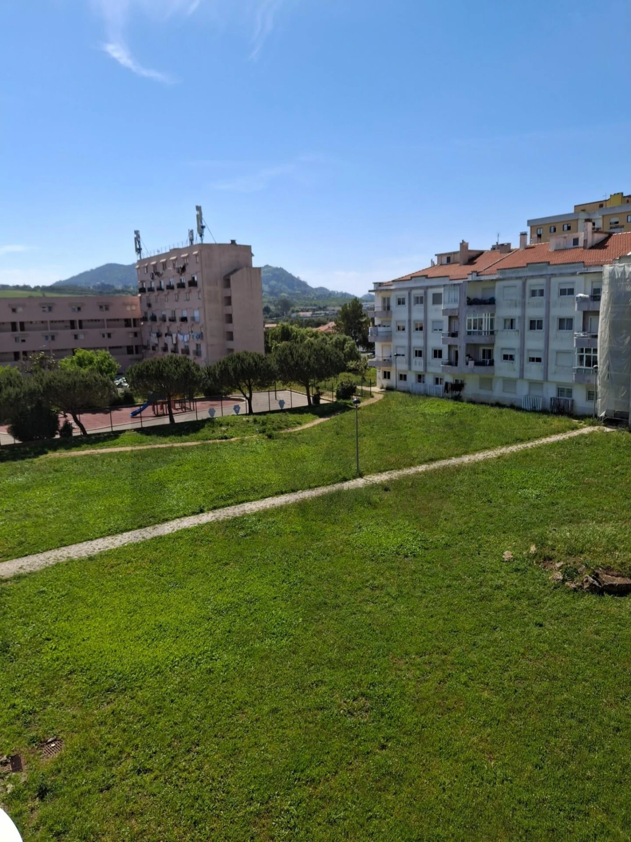 Apartamento T3 para Venda em Algueirão-Mem Martins Foto 19