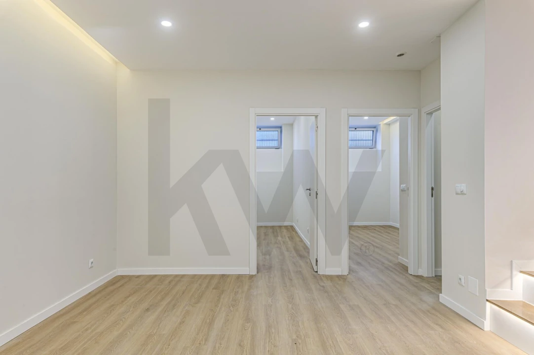 Apartamento T3 para Arrendamento em Benfica Foto 18