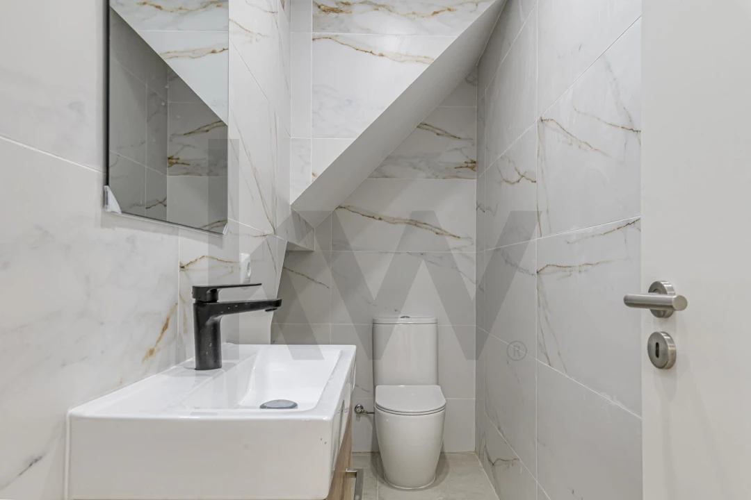 Apartamento T3 para Arrendamento em Benfica Foto 16