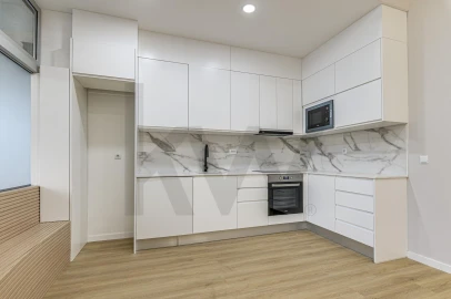 Apartamento T3 para Arrendamento em Benfica