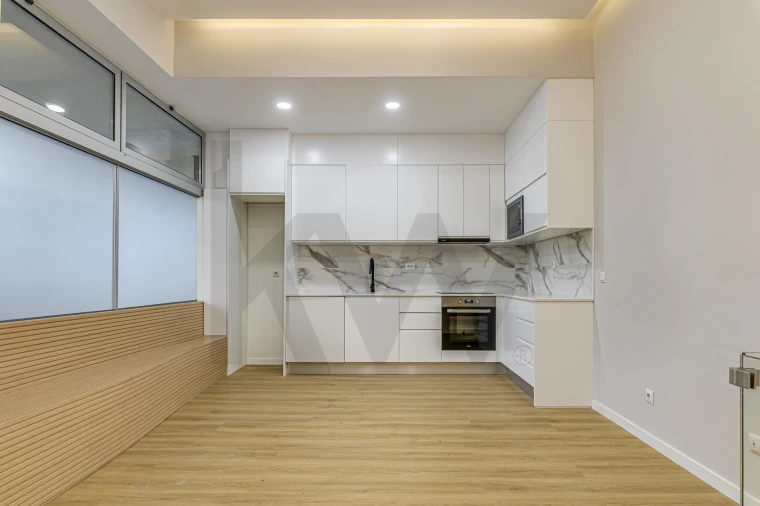 Apartamento T3 para Arrendamento em Benfica