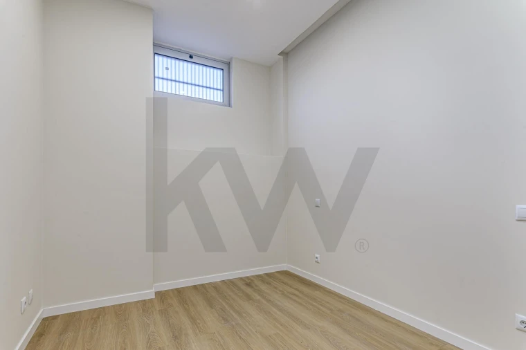 Apartamento T3 para Arrendamento em Benfica Foto 28