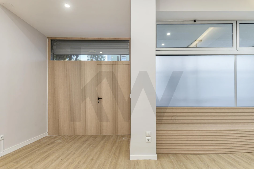 Apartamento T3 para Arrendamento em Benfica Foto 9