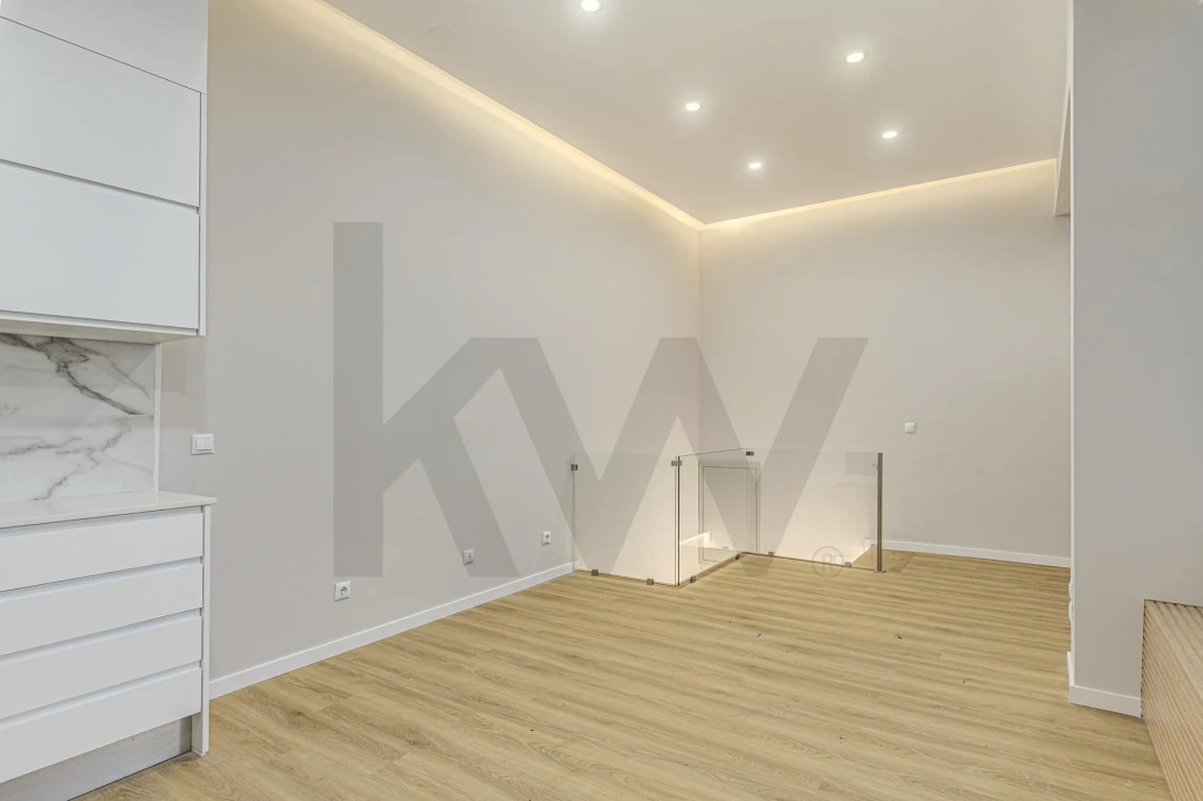 Apartamento T3 para Arrendamento em Benfica Foto 7