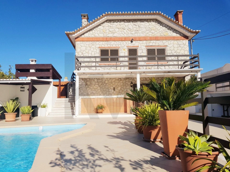 Moradia T4 para Venda em Quinta do Anjo Foto 5