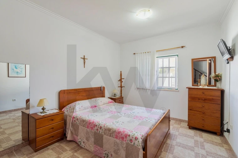 Moradia T5 para Venda em Laranjeiro e Feijó Foto 9