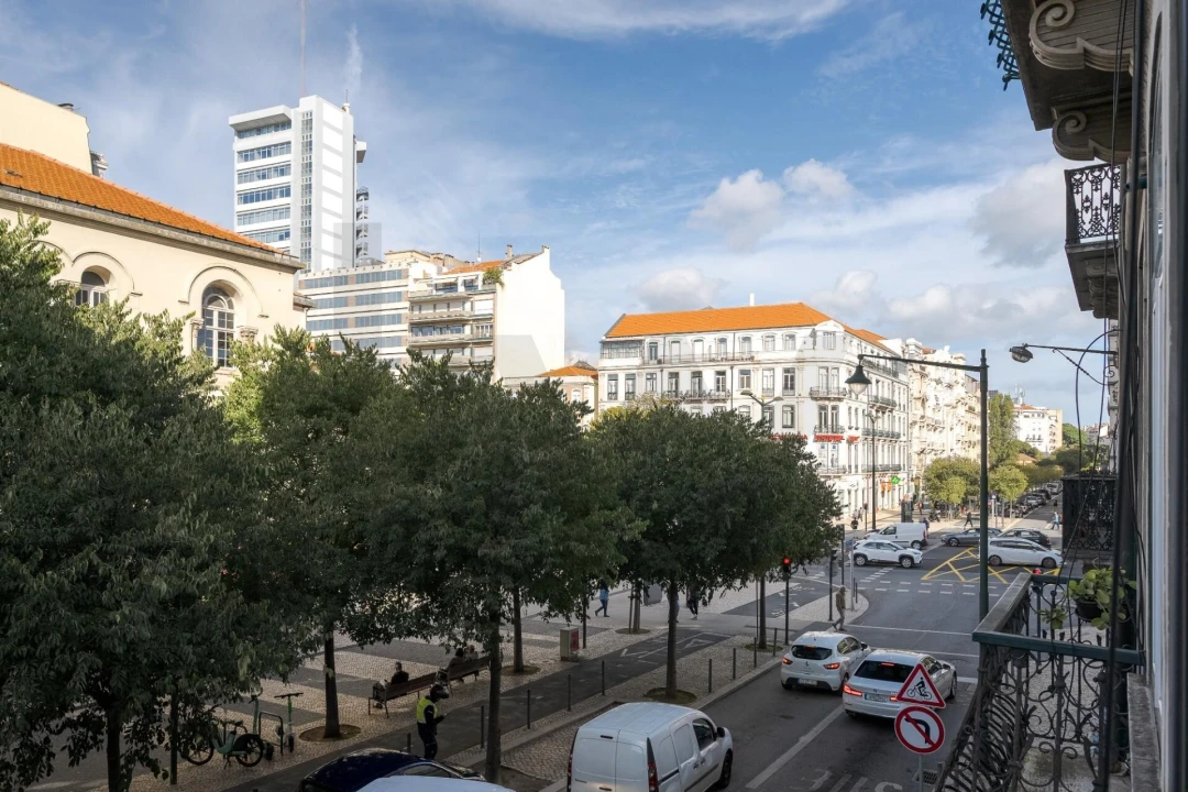 Apartamento T3 para Arrendamento em Avenidas Novas Foto 29