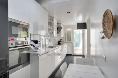 Apartamento T3 para Arrendamento em Avenidas Novas