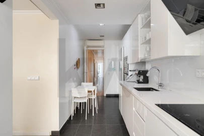 Apartamento T3 para Arrendamento em Avenidas Novas