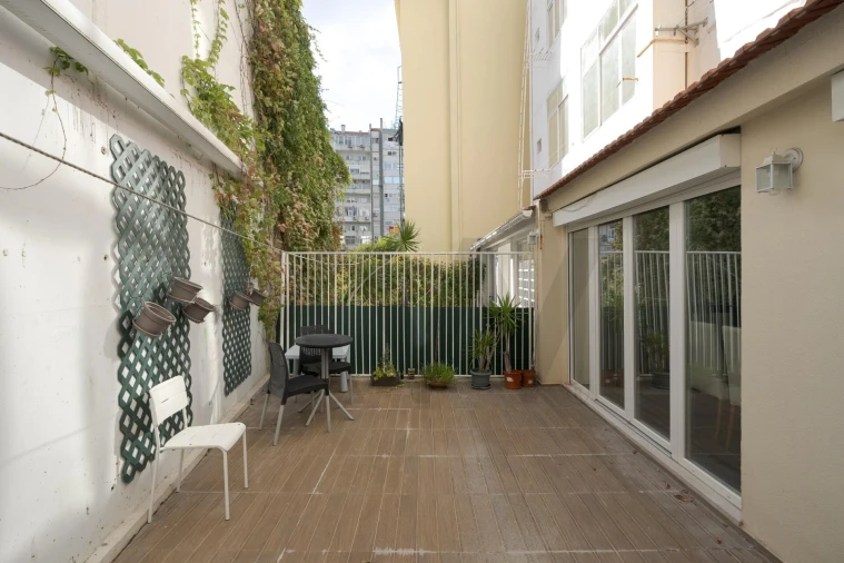 Apartamento T3 para Arrendamento em Avenidas Novas Foto 12