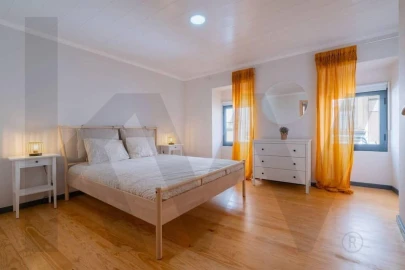 Moradia T5 para Venda em Ponta Delgada (São José)