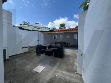 Moradia T5 para Venda em Ponta Delgada (São José)