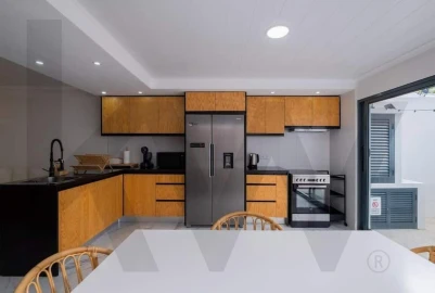 Moradia T5 para Venda em Ponta Delgada (São José)