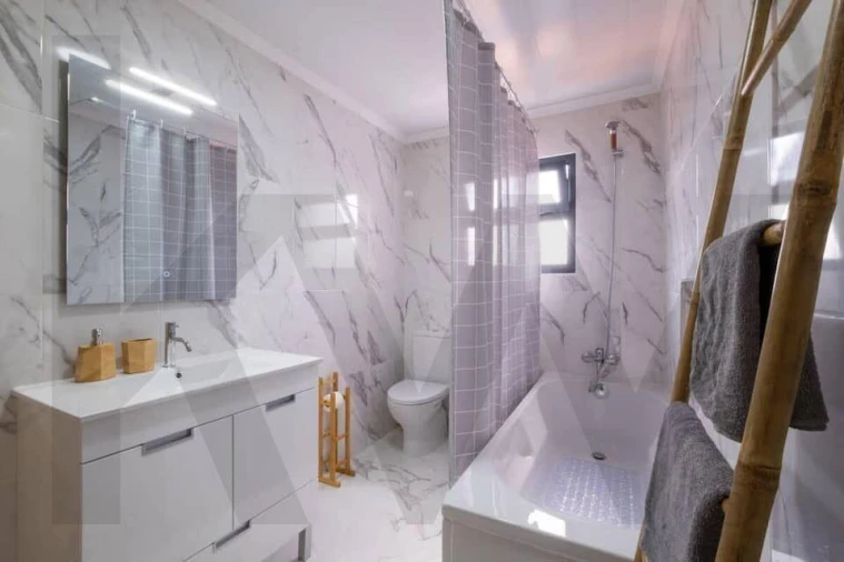 Moradia T5 para Venda em Ponta Delgada (São José) Foto 18